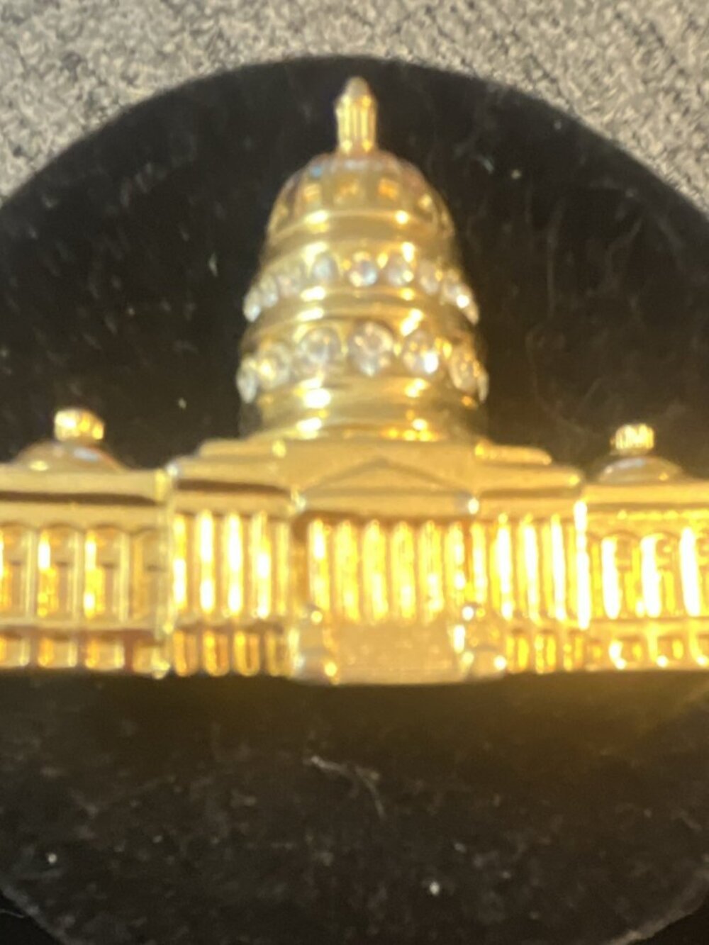Monet Gold Tone U.S. Capitol Building Pinback Button Lapel Pin Hallmark Stamped